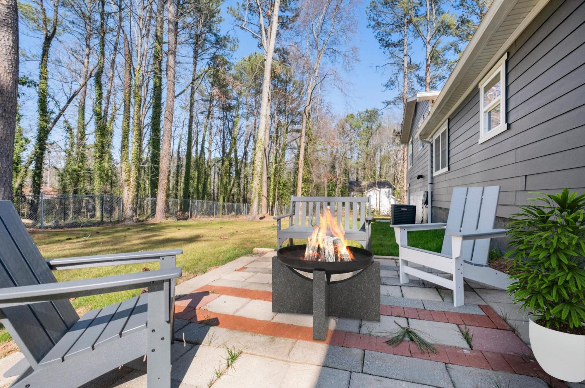 Outdoor Projector, Arcade, Fire Pit, 2 Car Garage, 2 Living Rooms سنيلفيل المظهر الخارجي الصورة